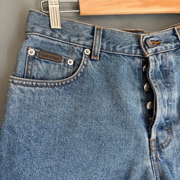 CK CALVIN KLEIN JEANS Women's 9 Button Fly Easy Fit Light Wash Denim Shorts - Picture 6 of 11